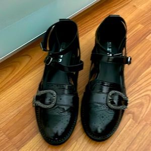 Silent D Mackenzie Thunderbird Oxford.